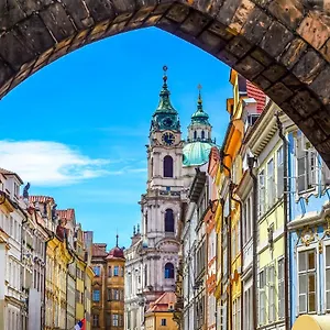 Hostel Charles Bridge &, Praag